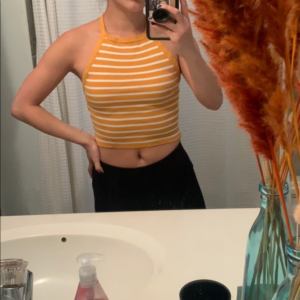 Sweater crop top